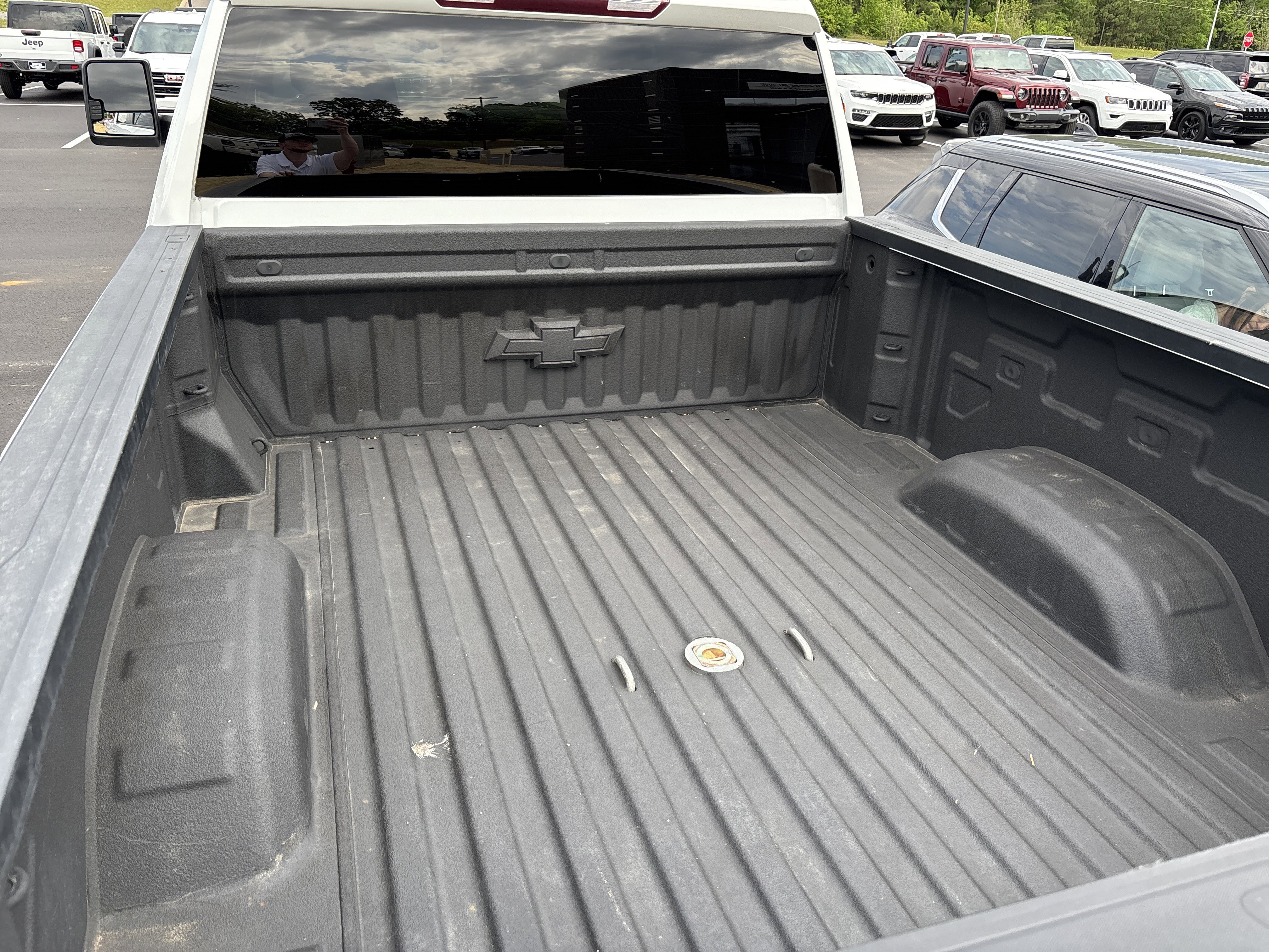 Used 2020 Chevrolet Silverado 2500 LT AWD/4WD image 9