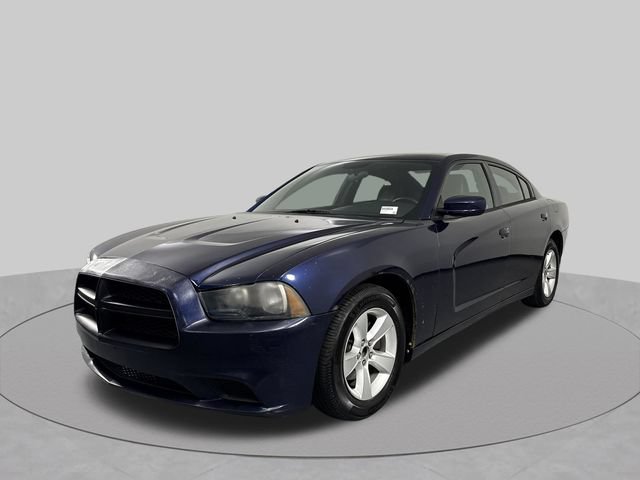 Used 2013 Dodge Charger SE RWD image 1