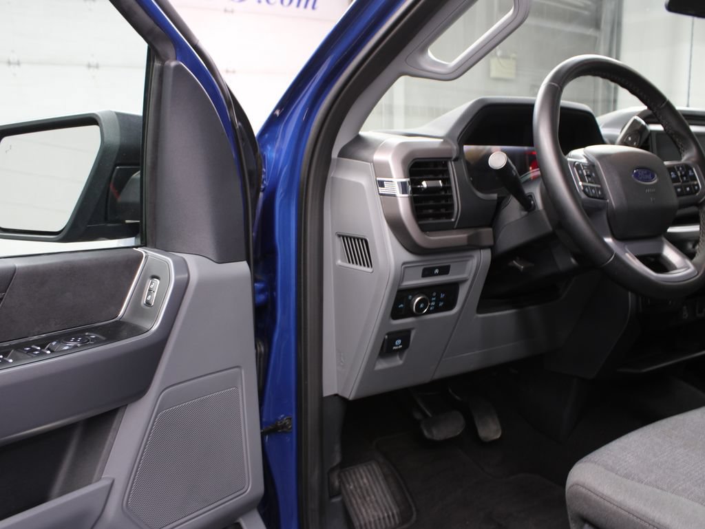 Used 2025 Ford F150 XLT w/ Equipment Group 301A Standard AWD/4WD image 50