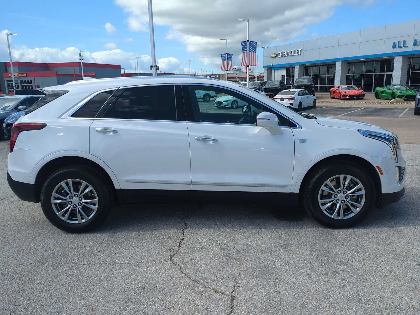 Used 2022 Cadillac XT5 Premium Luxury FWD image 9
