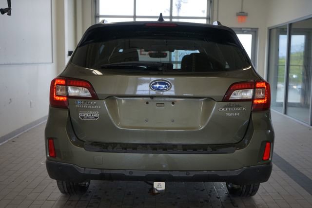Used 2017 Subaru Outback 3.6R Touring AWD/4WD image 12