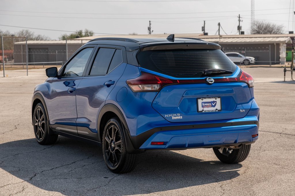 Used 2021 Nissan Kicks SR image 5