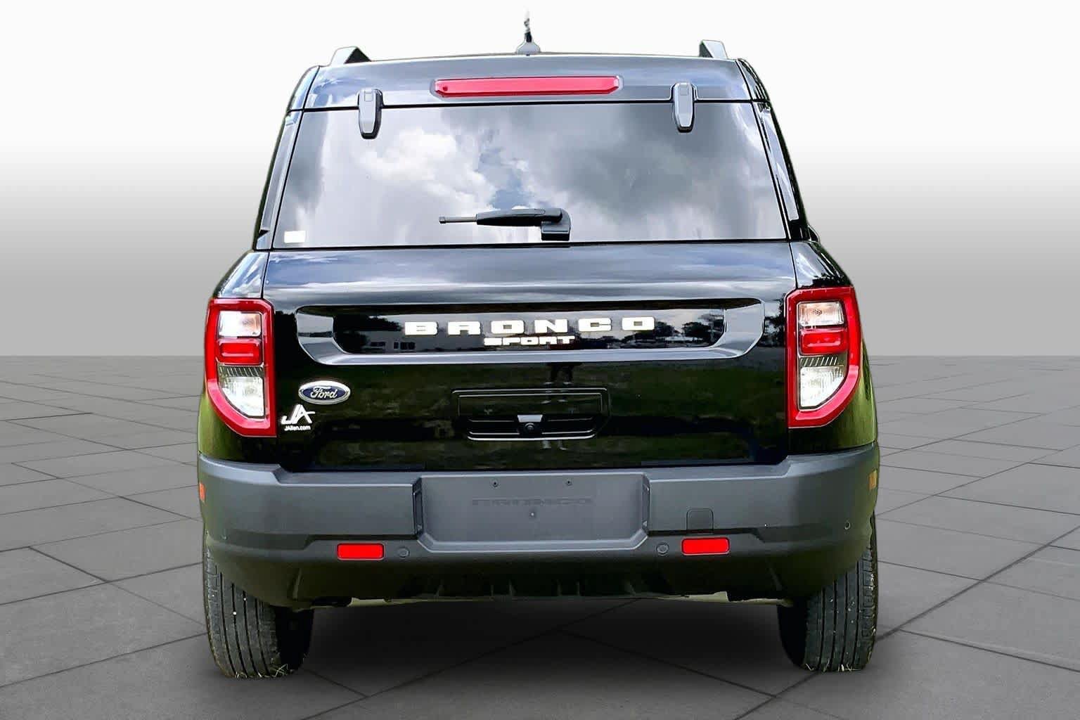 Used 2024 Ford Bronco Sport Outer Banks w/ Tech Package AWD/4WD image 5