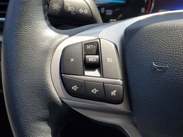 Used 2024 Ford Explorer XLT w/ Equipment Group 202A AWD/4WD image 18