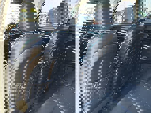 Used 2020 Kia Telluride S w/ S 8 Passenger Seating Package image 16