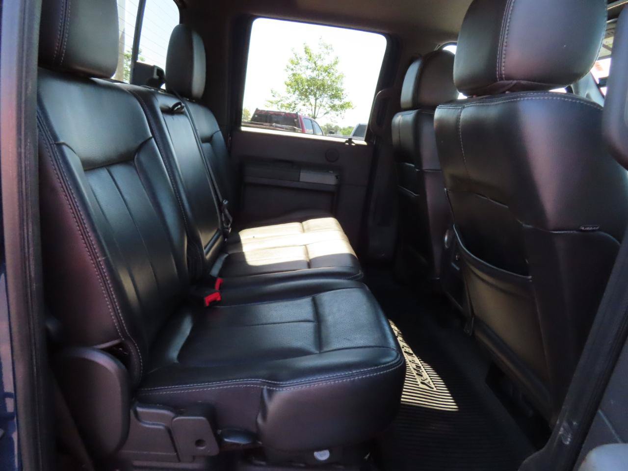 Used 2012 Ford F250 Lariat w/ Lariat Ultimate Pkg AWD/4WD image 34