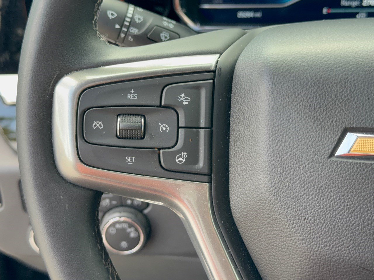 Certified 2023 Chevrolet Silverado 1500 LT AWD/4WD image 18