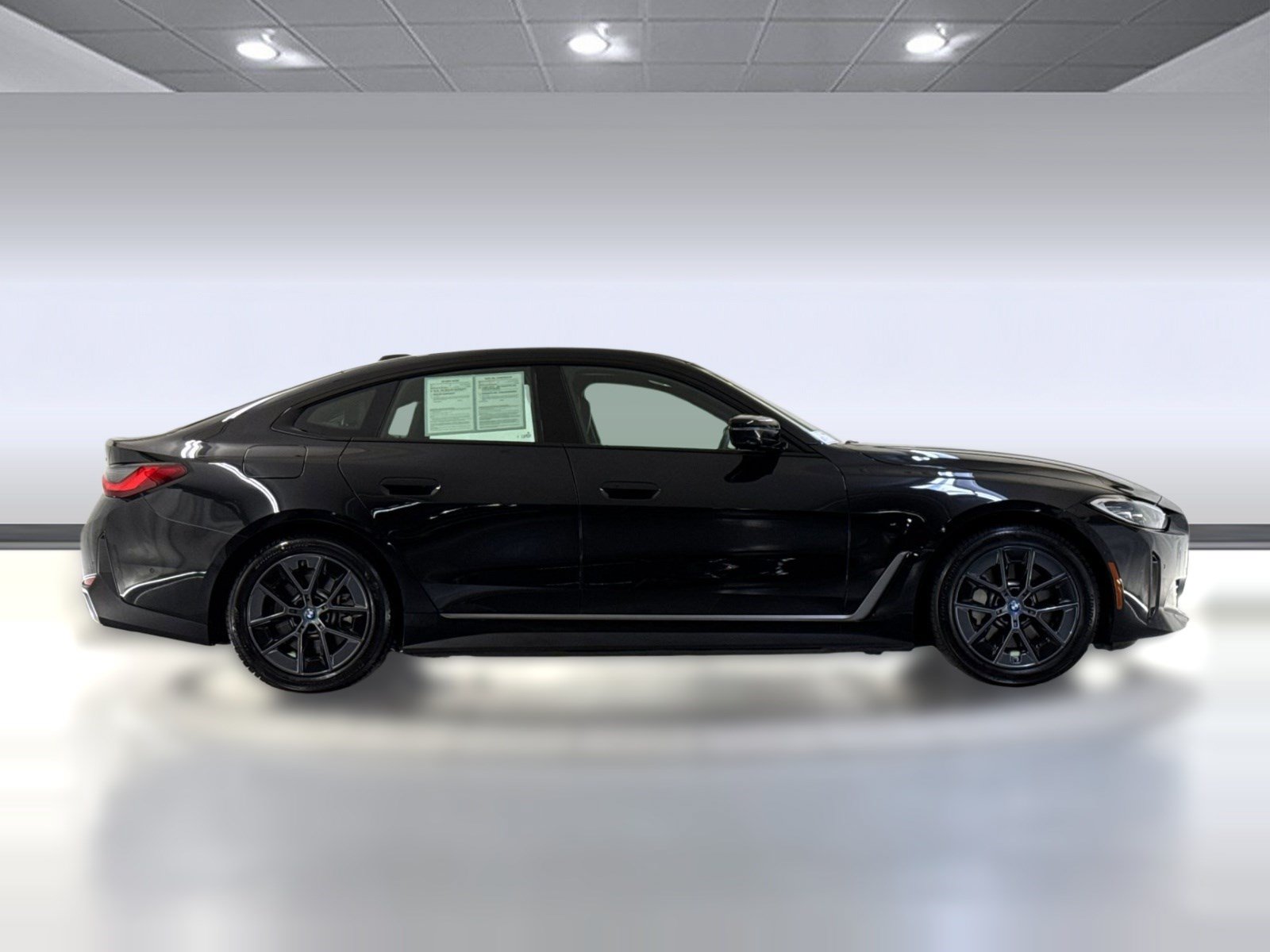 Used 2023 BMW i4 eDrive40 w/ Premium Package RWD image 7