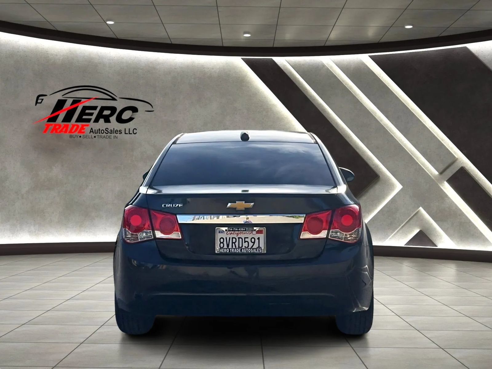 Used 2015 Chevrolet Cruze LS FWD image 4