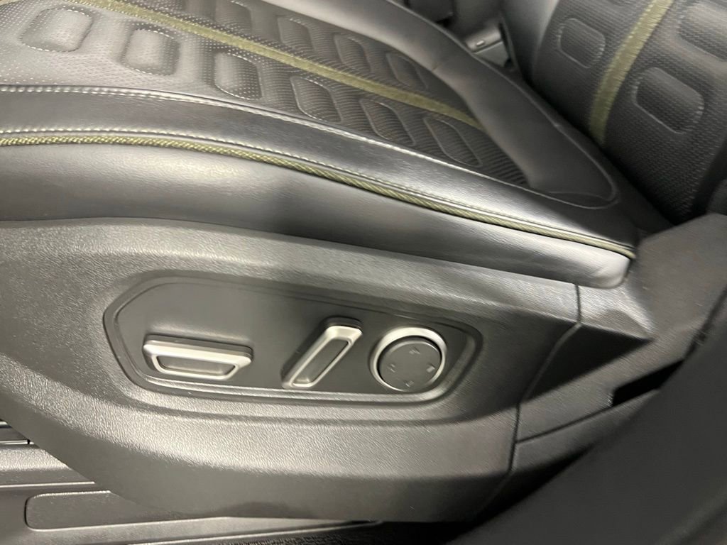 Used 2024 Rivian R1S Adventure image 23