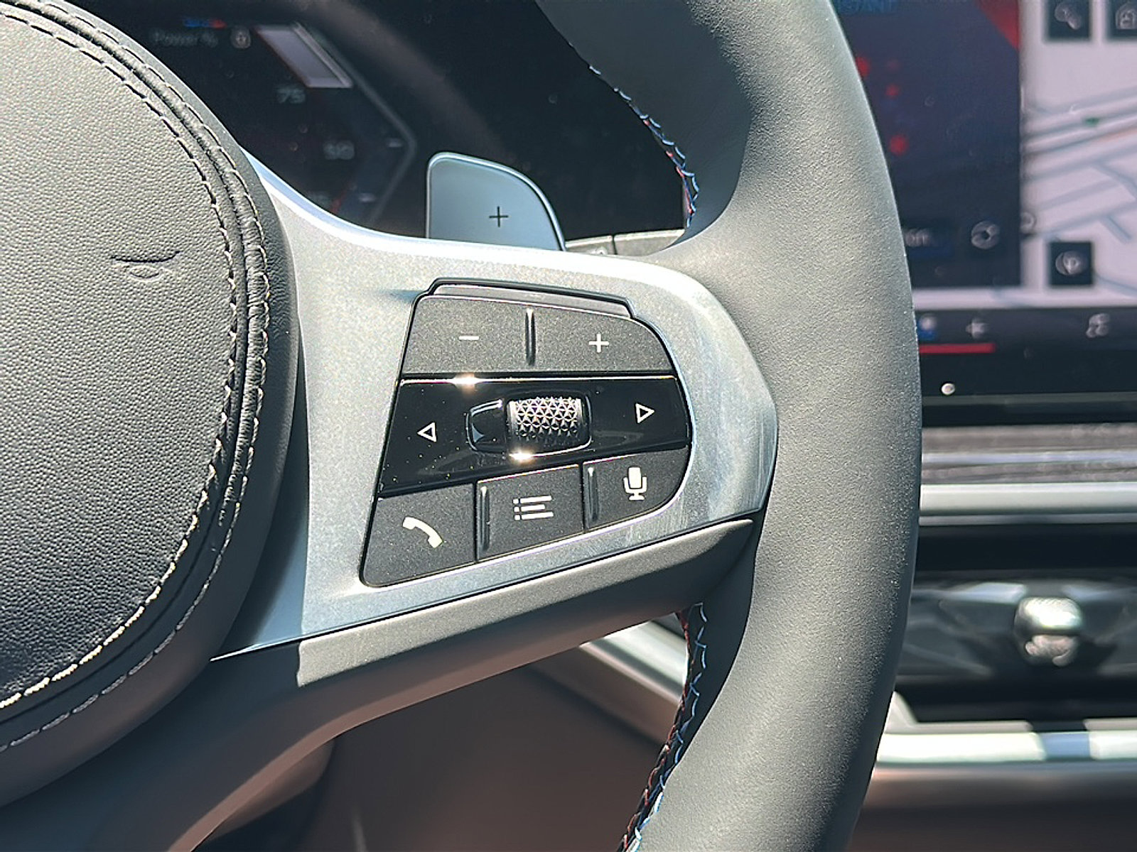 New 2026 BMW X7 M60i image 18