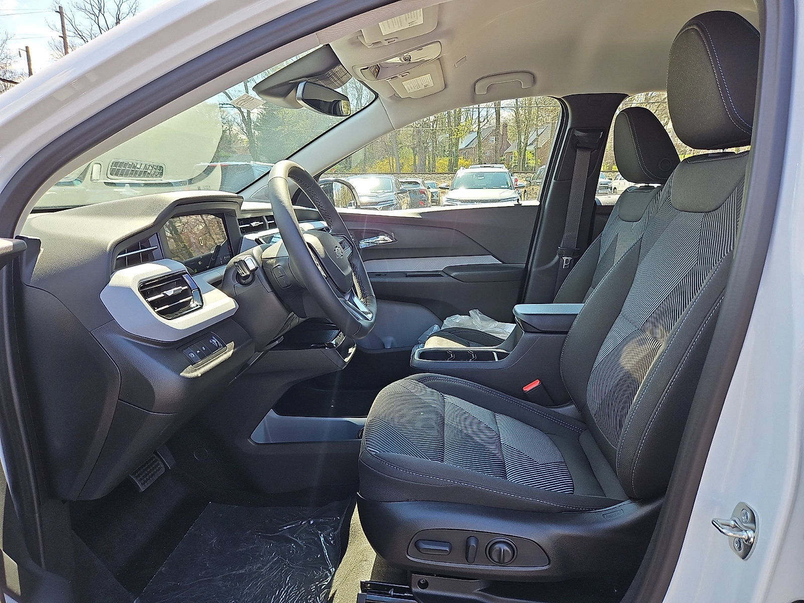 New 2027 Chevrolet Bolt LT image 6