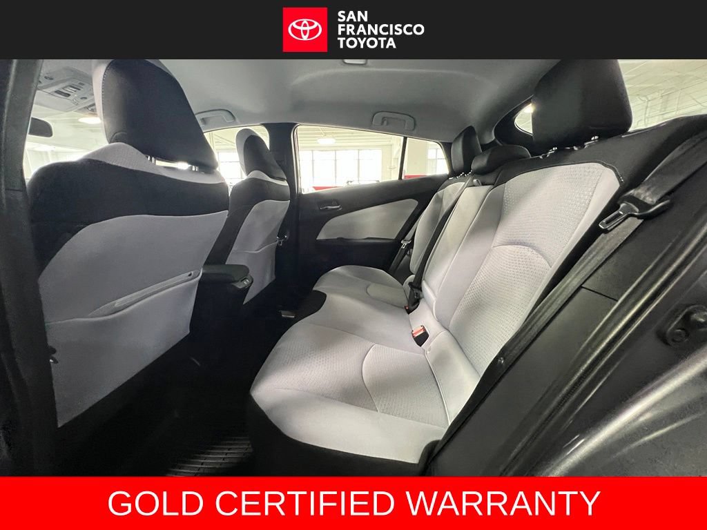 Certified 2022 Toyota Prius LE FWD image 13