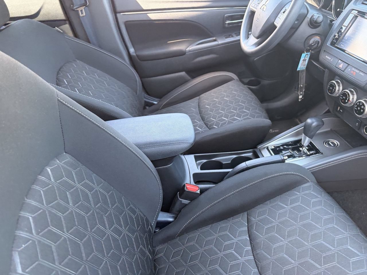 Used 2024 Mitsubishi Outlander Sport ES AWD/4WD image 11