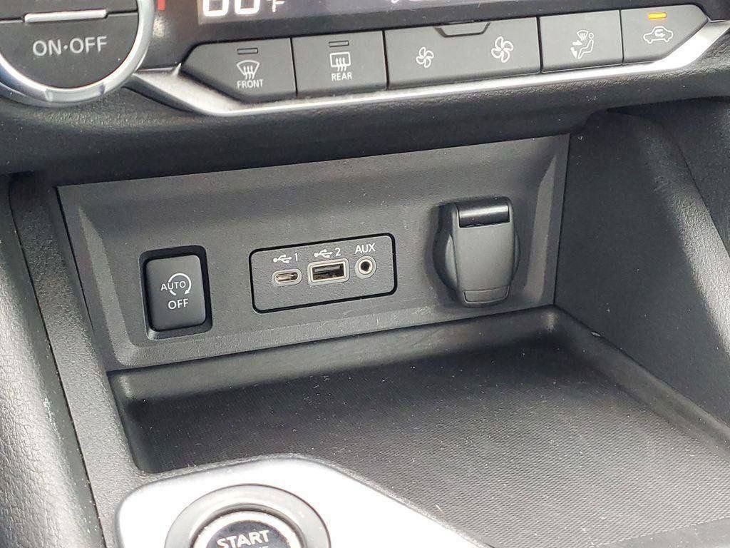 Used 2024 Nissan Sentra SV w/ All-Weather Package FWD image 16