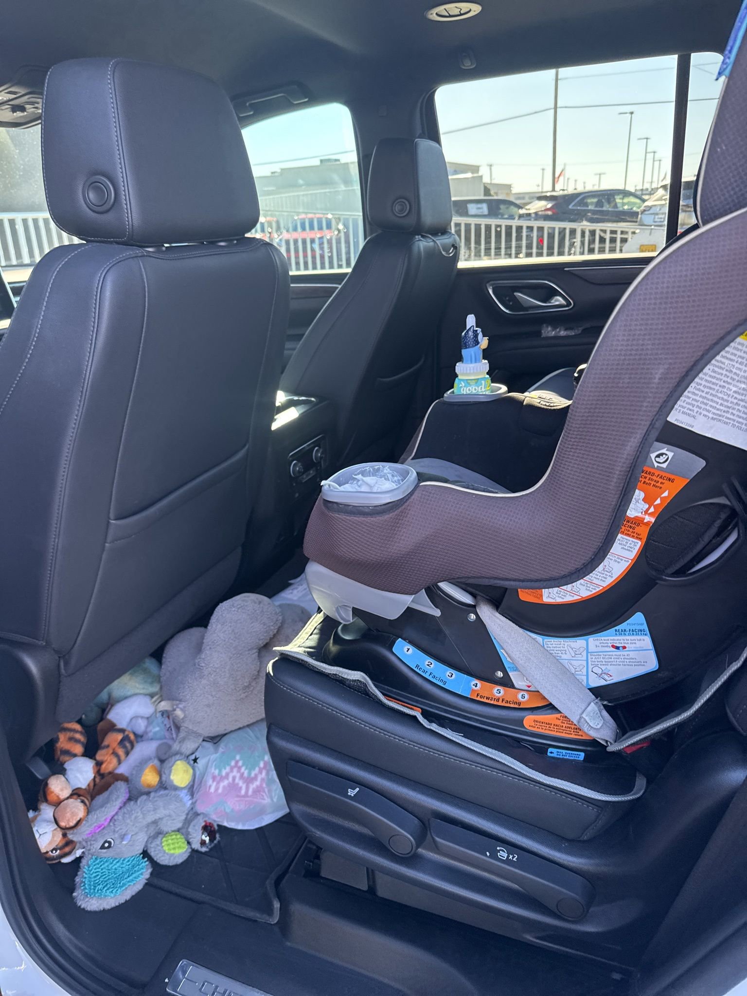 Used 2022 Chevrolet Tahoe Z71 w/ Luxury Package image 9