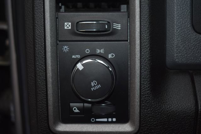 Used 2019 RAM 1500 Express w/ Wheel & Sound Group AWD/4WD image 18