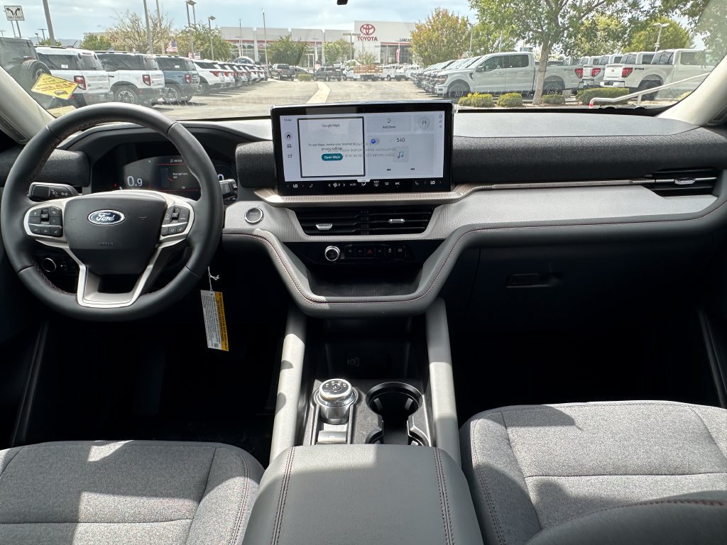 New 2026 Ford Explorer Active RWD image 19