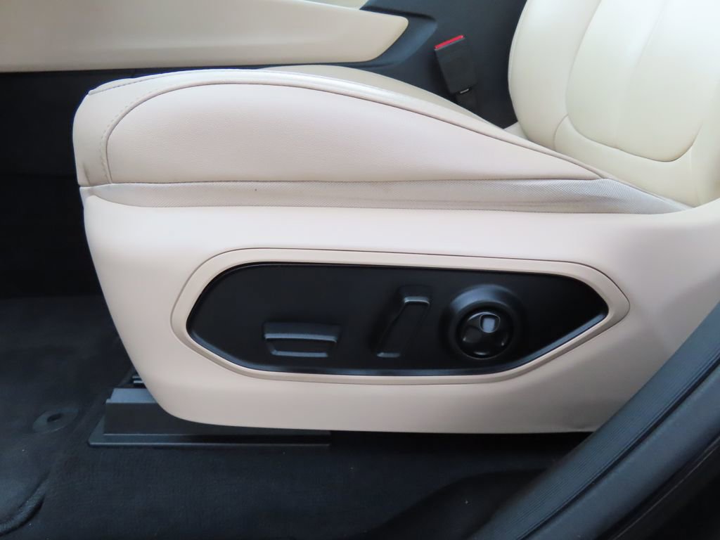 Certified 2024 Jeep Grand Cherokee L Limited AWD/4WD image 7