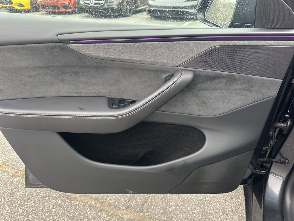 Used 2026 Tesla Model Y Long Range image 27