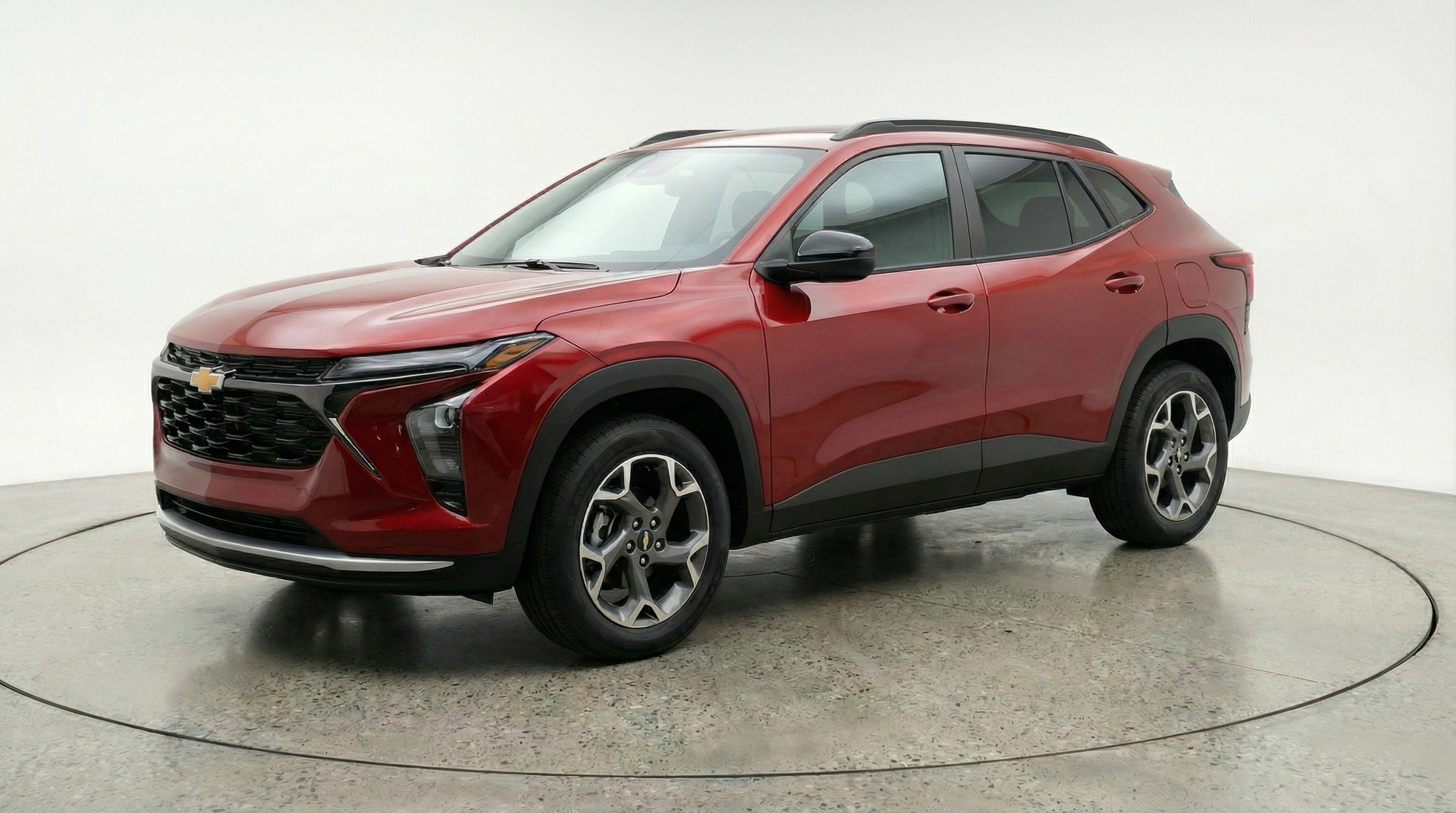 Used 2025 Chevrolet Trax LT image 3