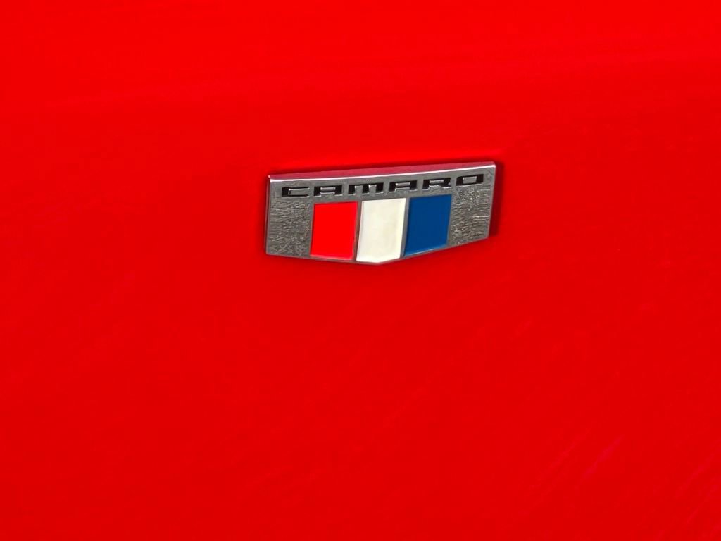Used 2022 Chevrolet Camaro LT RWD image 18