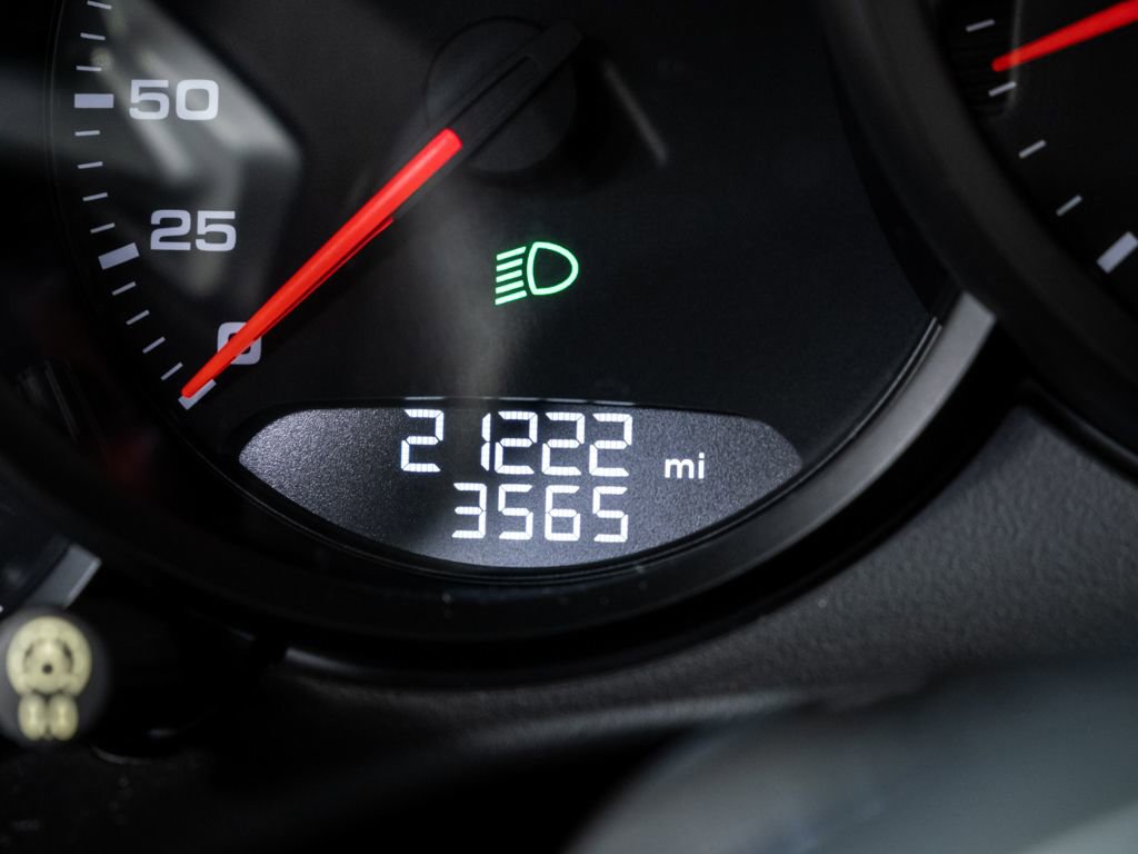 Used 2017 Porsche 911 Carrera image 11