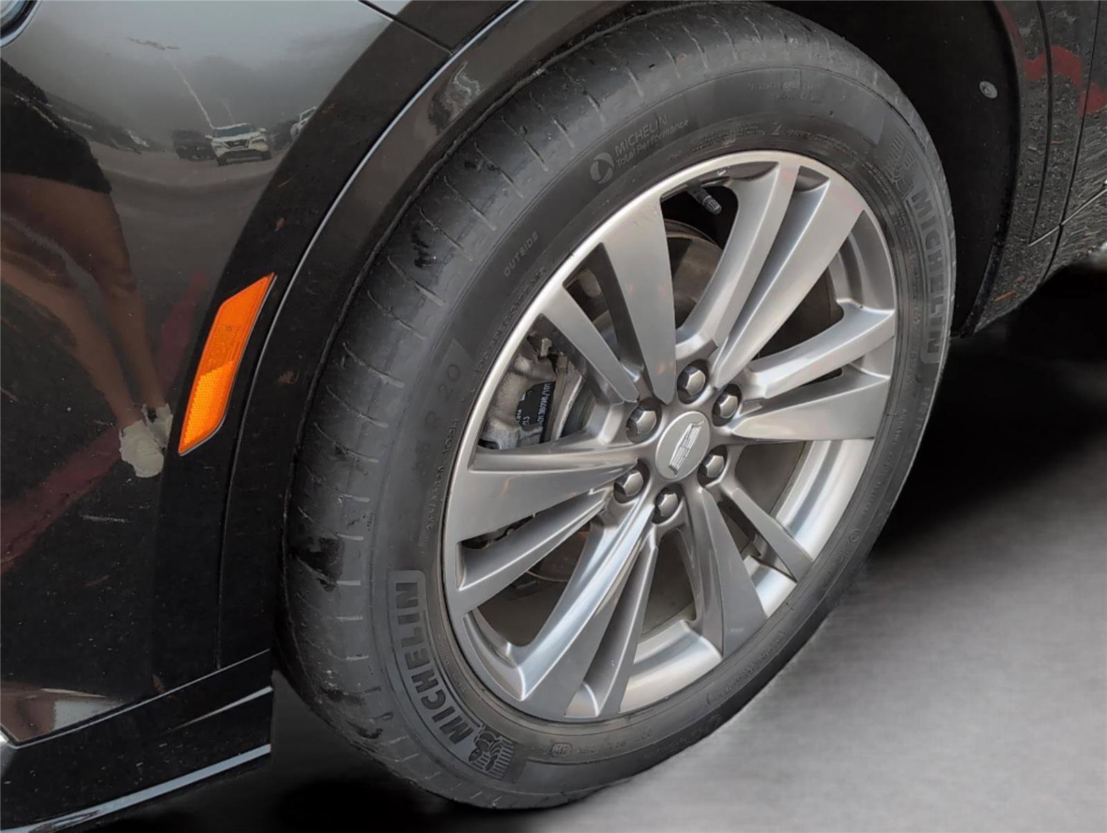 Used 2021 Cadillac XT6 Premium Luxury image 34