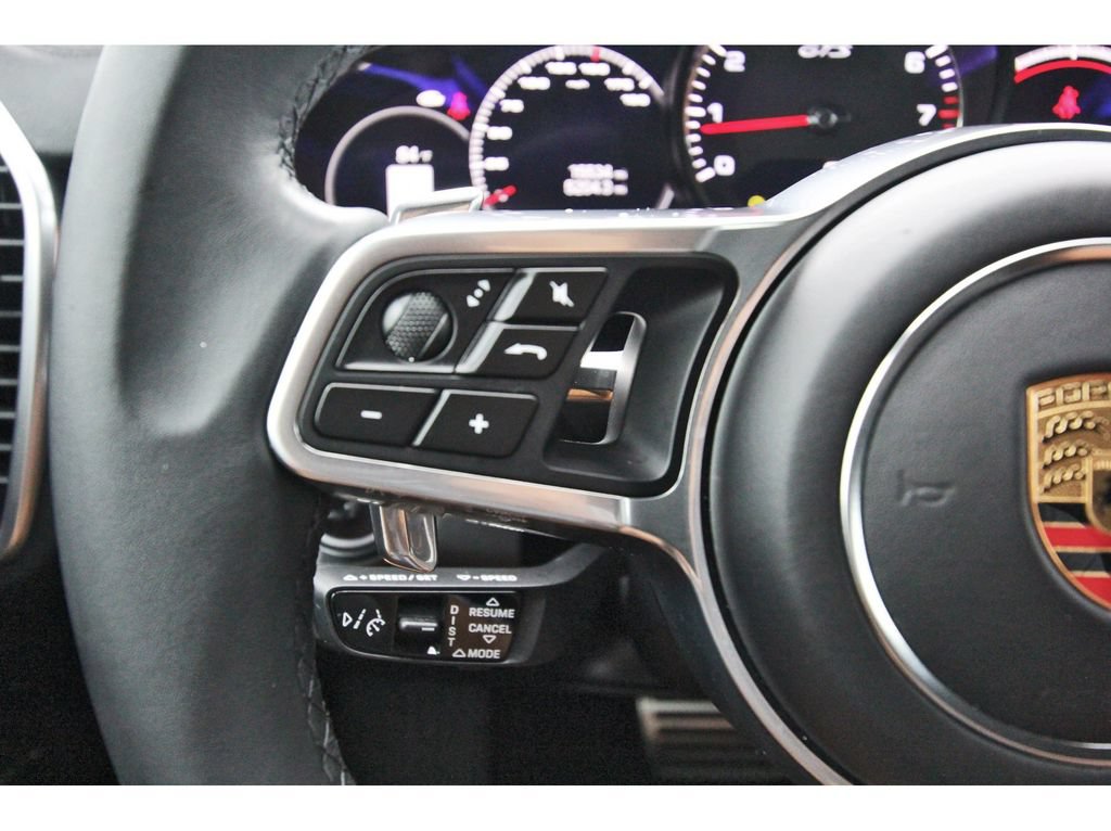 Used 2023 Porsche Cayenne GTS AWD/4WD image 15