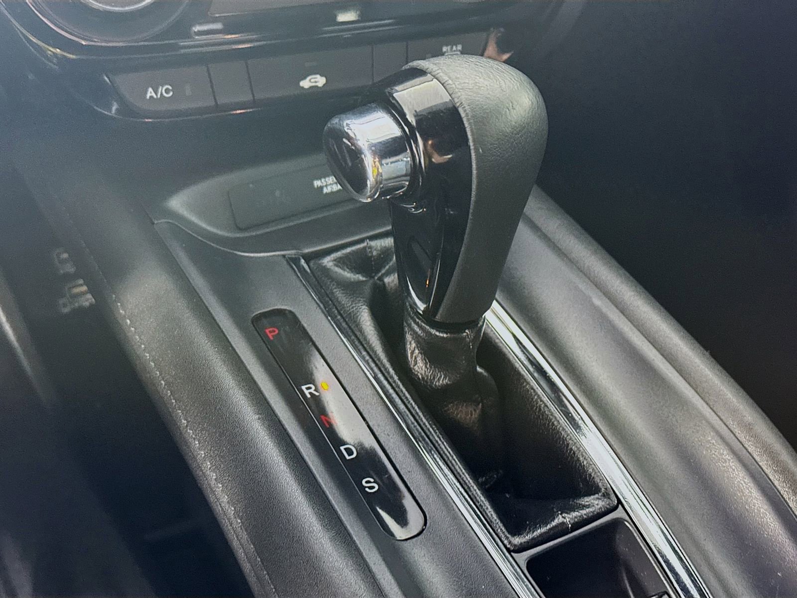 Used 2019 Honda HR-V Sport image 15