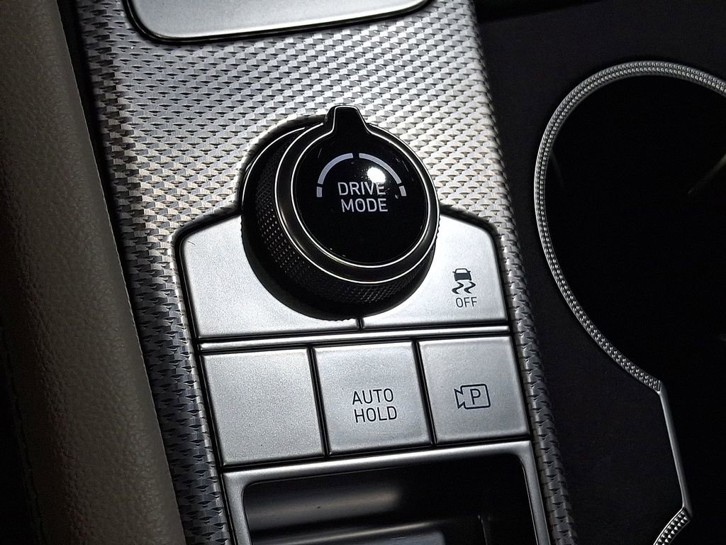 Used 2023 Genesis G70 3.3T image 19