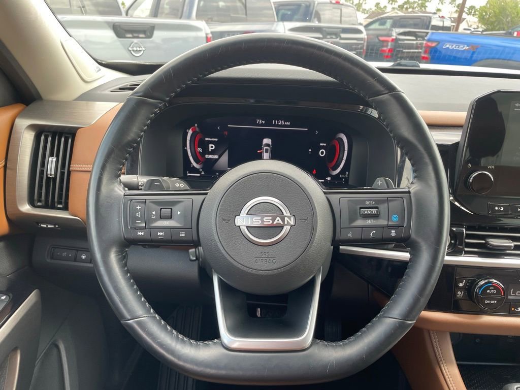 Certified 2023 Nissan Pathfinder Platinum image 16