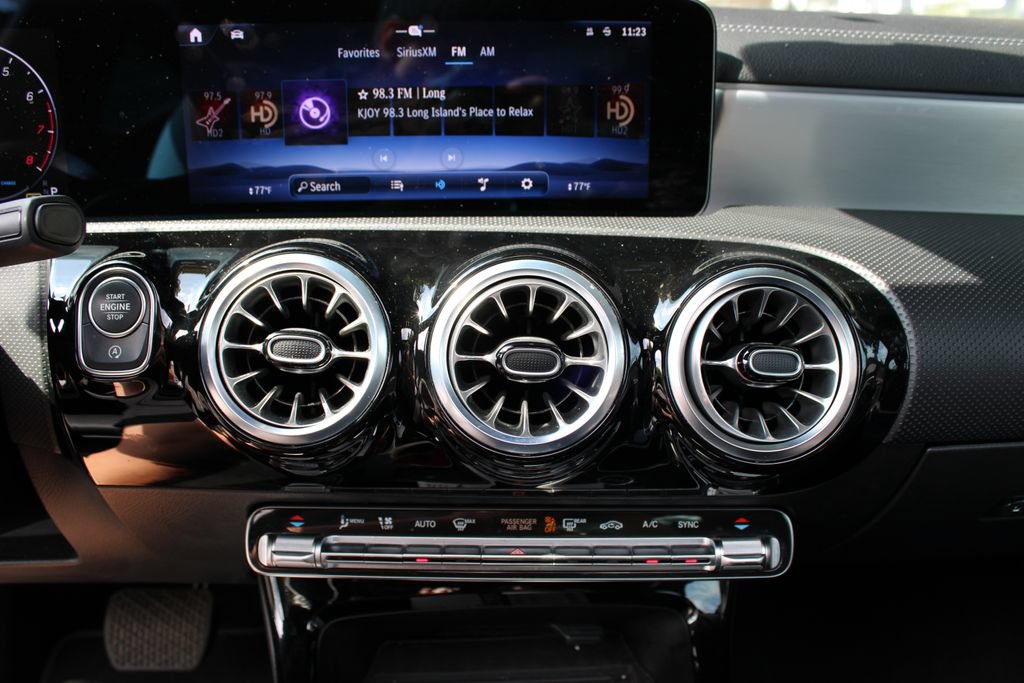 Used 2025 Mercedes-Benz CLA 250 image 18