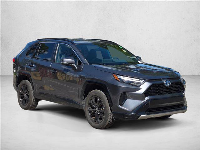 Used 2022 Toyota RAV4 SE AWD/4WD image 3