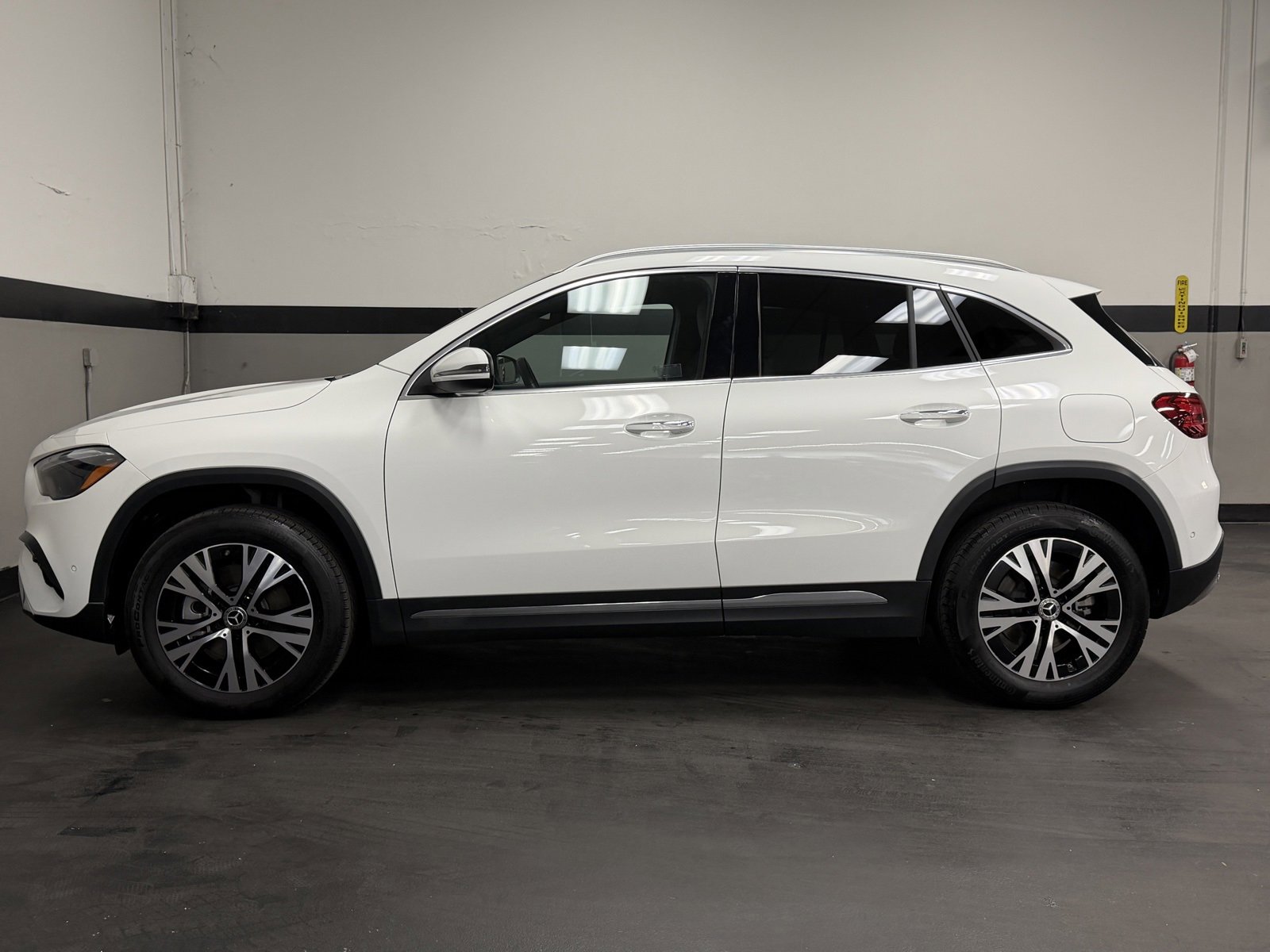 Certified 2025 Mercedes-Benz GLA 250 image 9