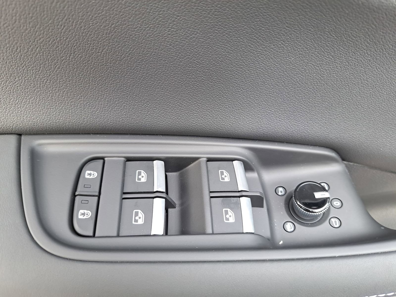 New 2026 Audi Q8 Prestige image 29