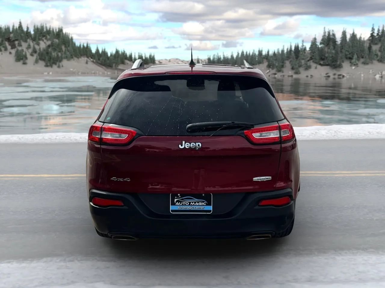 Used 2016 Jeep Cherokee Latitude w/ Comfort & Convenience Group image 4