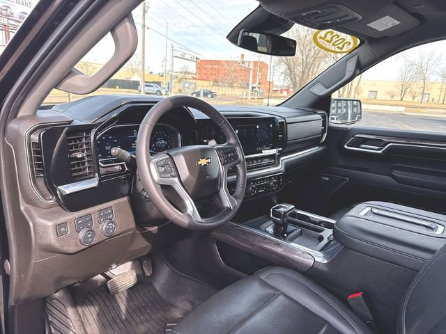 Used 2022 Chevrolet Silverado 1500 LTZ image 10
