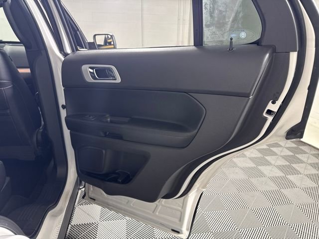 Used 2013 Ford Explorer XLT image 18