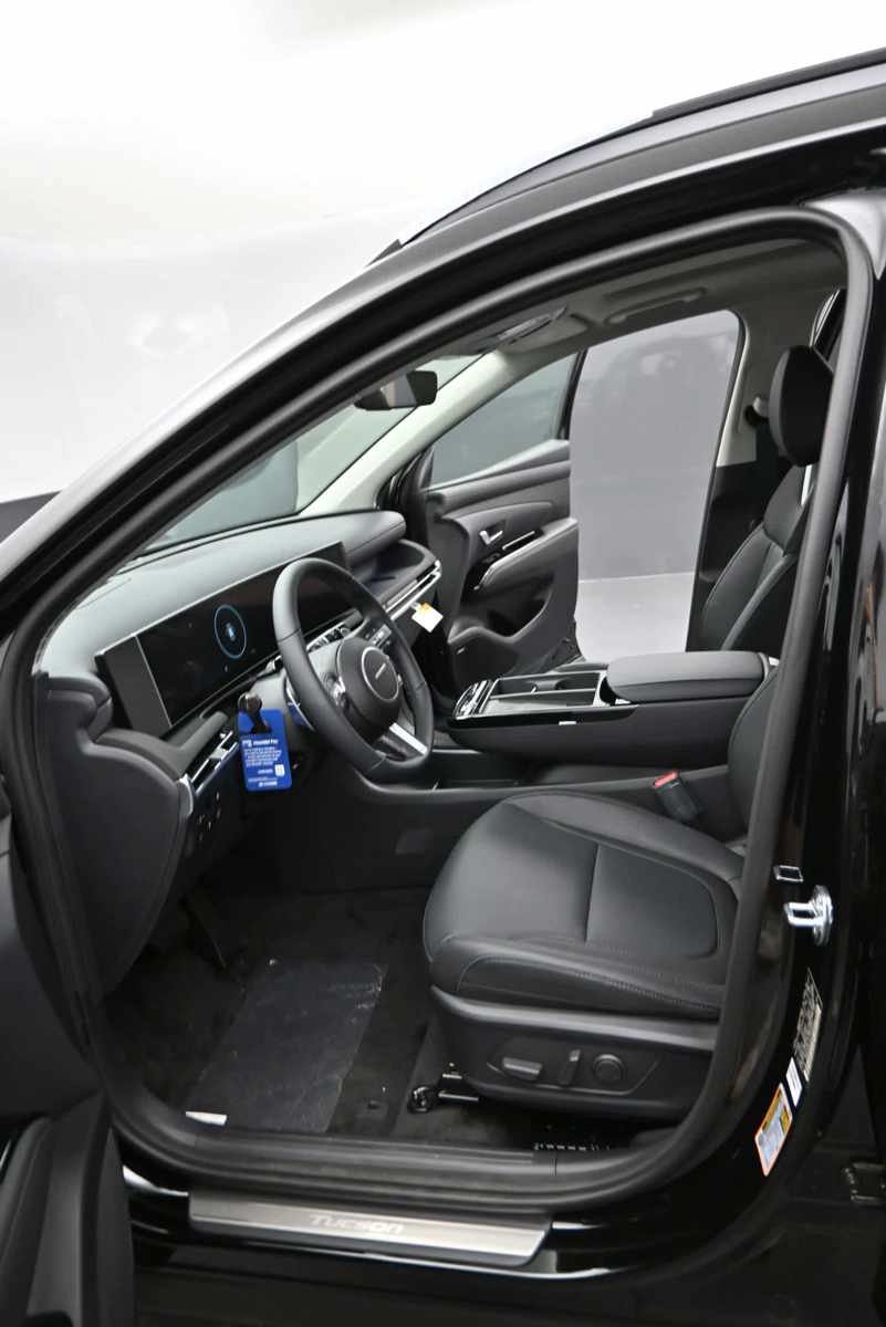 New 2026 Hyundai Tucson Limited AWD/4WD image 15