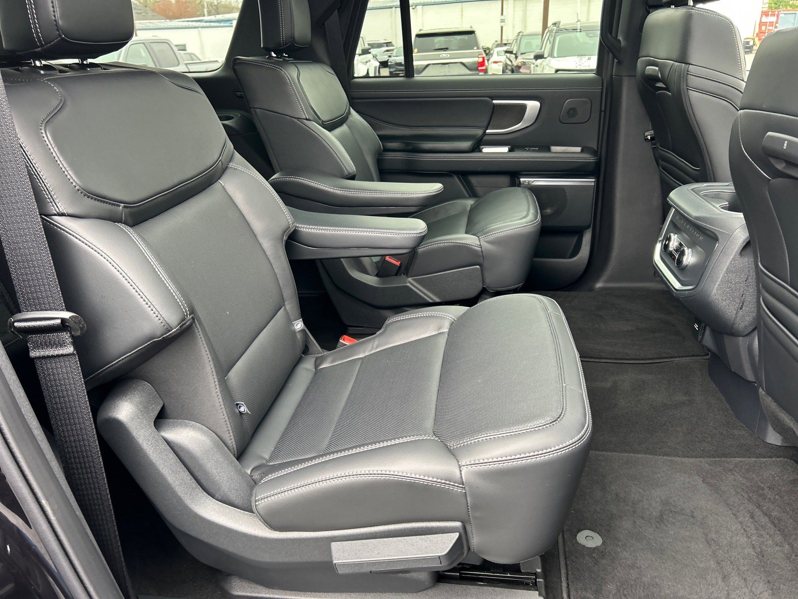 Certified 2025 Ford Expedition Max Platinum w/ Stealth Performance Package image 25