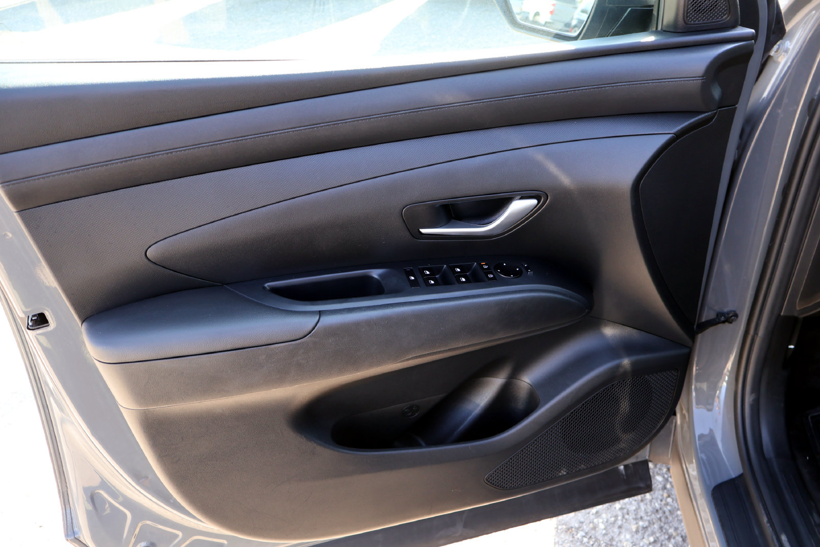 Used 2025 Hyundai Tucson SEL FWD image 16