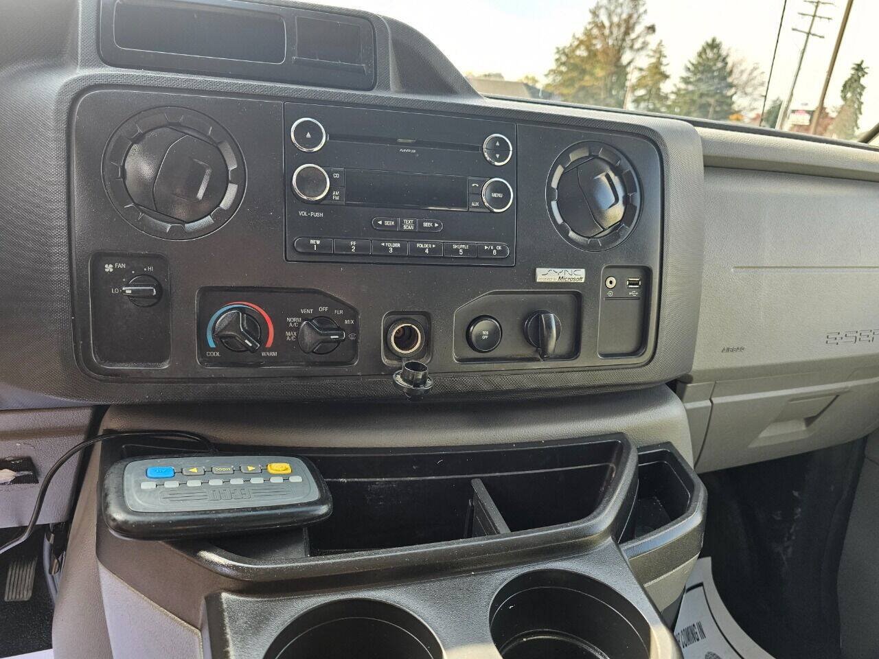Used 2014 Ford E-250 and Econoline 250 w/ Commercial Cargo Van Package RWD image 18