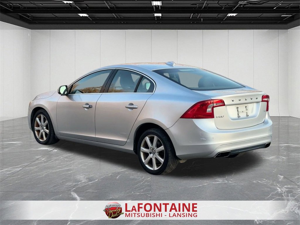 Used 2016 Volvo S60 T5 Premier image 3