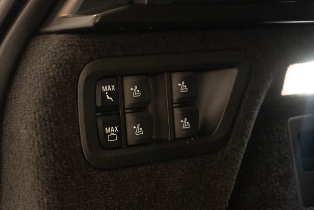Used 2024 BMW X7 M60i w/ M Sport Professional Package AWD/4WD image 15