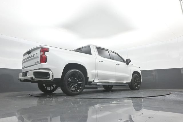 Used 2020 Chevrolet Silverado 1500 High Country w/ Technology Package AWD/4WD image 42