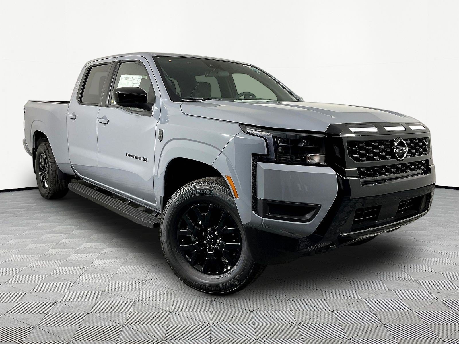 New 2027 Nissan Frontier SV w/ SV Convenience Package AWD/4WD image 3