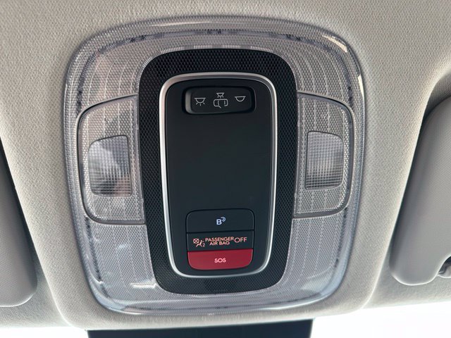 Used 2025 Hyundai Kona SEL AWD/4WD image 23