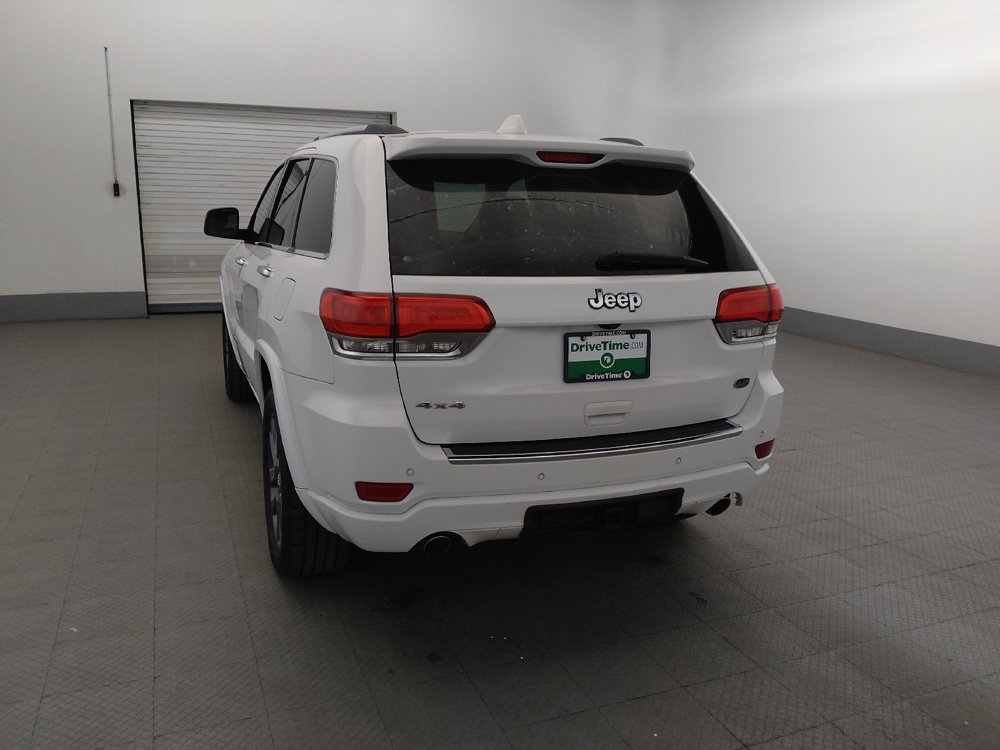 Used 2017 Jeep Grand Cherokee Overland AWD/4WD image 6
