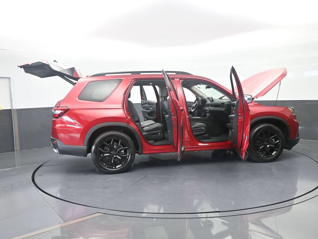 Used 2025 Honda Pilot Touring image 82